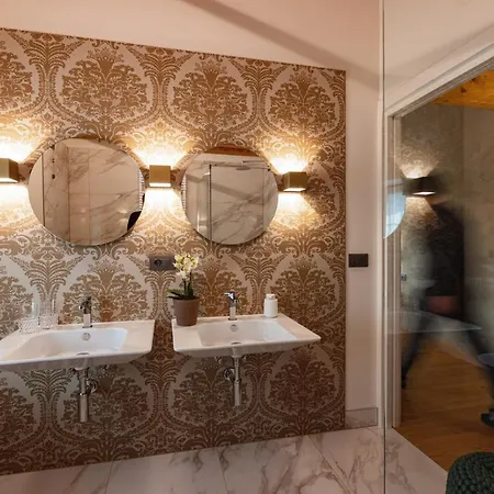 فندق مبيت وإفطار Corte Degli Ostinati 4*