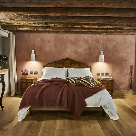 Corte Degli Ostinati Bed & Breakfast *