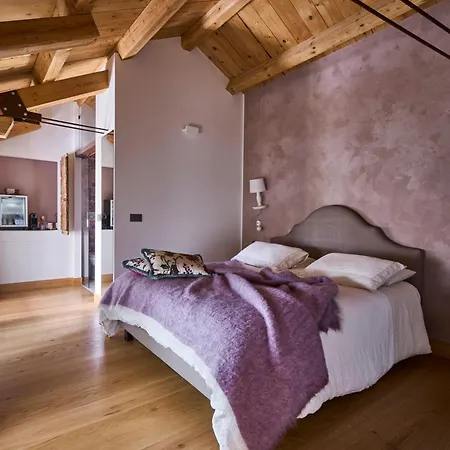 فندق مبيت وإفطار Corte Degli Ostinati 4*